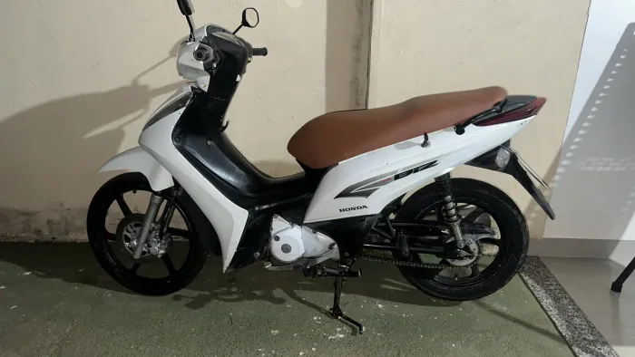 Vende-se biz ex 125 flex ano 2013