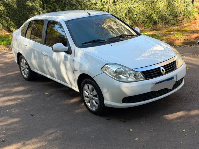 Renault Symbol Expression Hi-flex 1.6 16V 4P 2012