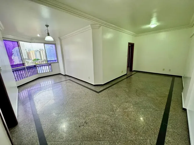 LD Alugo Apartamento na Jose Malcher com 3 quartos, andar alto no Ed. Saint Leon