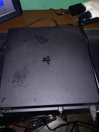 PS4 Slim