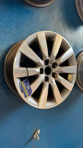 Jogo roda aro 16 Audi A1 semi-novo