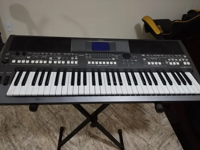 Teclado arranjador Yamaha PSR 670