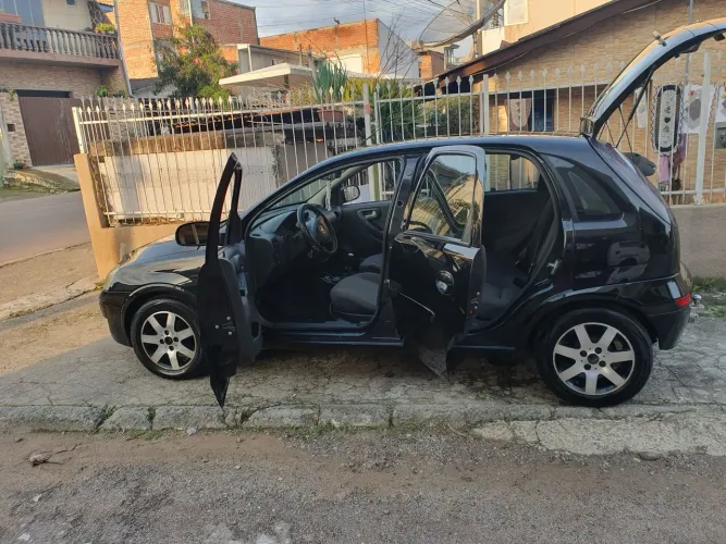 Chevrolet Corsa Hat. Premium 1.4 8V Econoflex 5P 2010