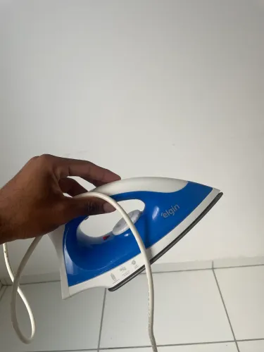 Vendo ferro de passar 
