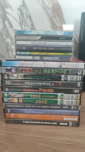 Lote de DVDS e CDS filmes e músicas Religioso/Bíblico/Gospel 