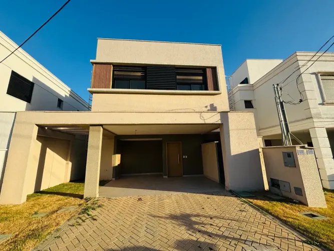 Ágio de casa tipo sobrado 04 Quarto sendo 03 suítes - 181m²