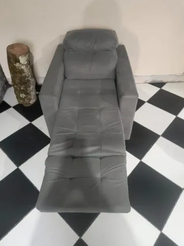 Poltrona Reclinável Retrátil