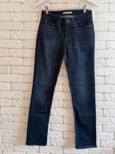 calça jeans levi's 712 slim feminina - tamanho W27 L32 (veste 38)