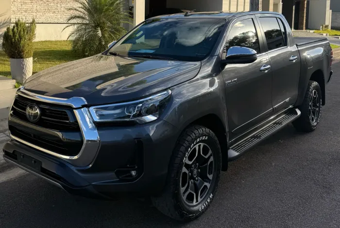 Toyota Hilux CD SRX 4X4 2.8 TDI 16V Diesel Aut. 2022