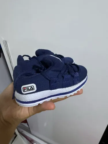 Tênis fila bebê tamanho 18