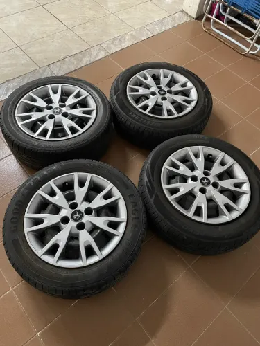 VENDO RODAS ARO 15 FURAÇÃO 4x108