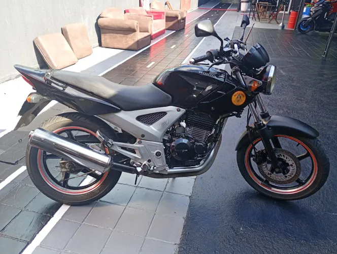 CBX 250 Twister 2002