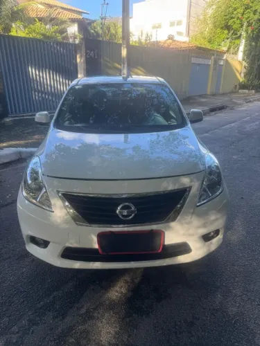 Nissan Versa SL 1.6 16V Flex Fuel 4P Mec. 2013
