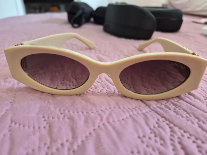 Óculos de sol miu miu