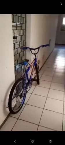 Vende-se bicicleta semi nova por 300,00 reais