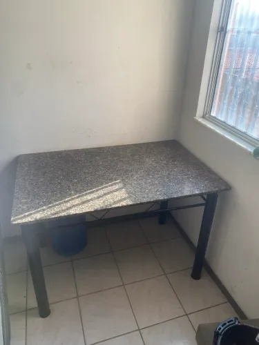 Mesa de mármore