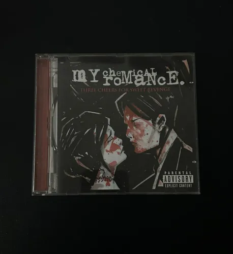 CD My Chemical Romance - THREE CHEERS FOR SWEET REVENGE