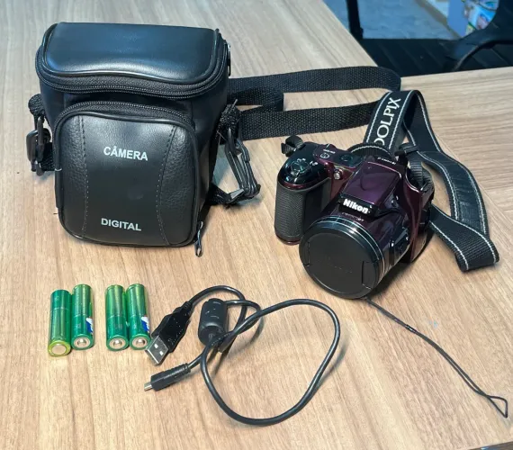 Nikon COOLPIX L820 + Bolsa + Cabo + Pilhas | Funcionando Perfeitamente