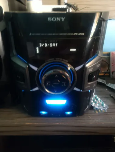Som Sony Genezi 1200 RMS perfeito estado retirada em Saquarema $800