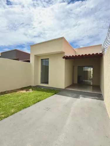 Vendo uma casa aqui em paragominas