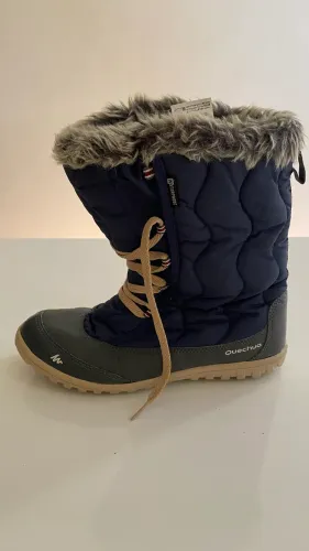Bota feminina impermeável para neve e frio da marca Quechua Nr 37 SH500