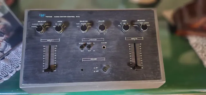 TONOS Audio Center Control IC-3 - Pré-amplificador/Mixer Vintage Hi-Fi