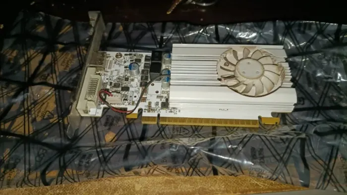 Placa de Vídeo Nvidia GT 1030 2GB GDDR5 Funcionando Perfeitamente