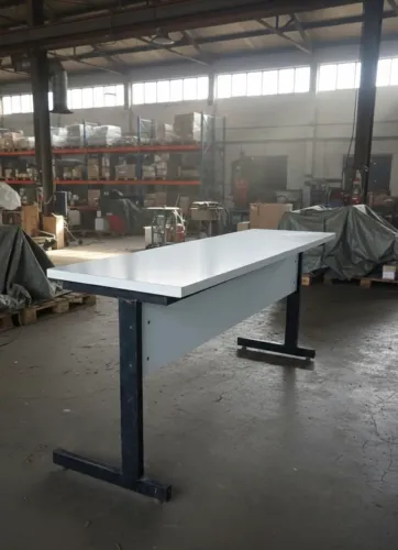 Mesas Brancas - R$ 70 Cada - Últimas Unidades