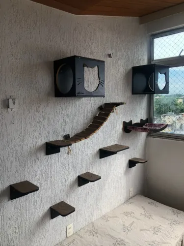 Playground Casa Suspensa Para Gatos Mdf Premium Resistente Mdf Preto