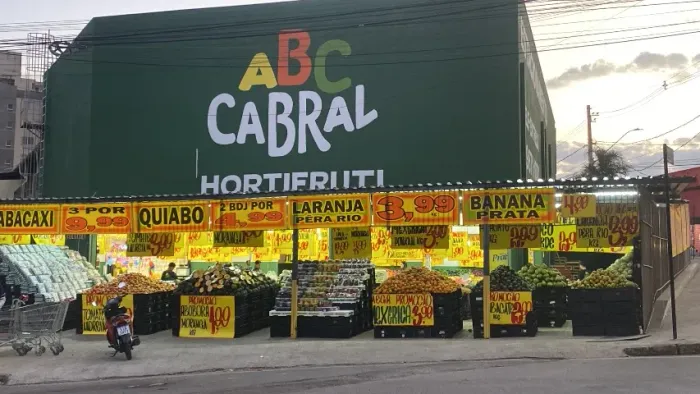 Operadora de caixa 13:00 às 21:00