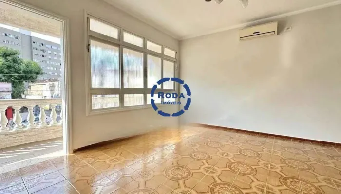 Casa Sobreposta Alta de 3 Dormitórios à Venda na Encruzilhada, Santos/SP