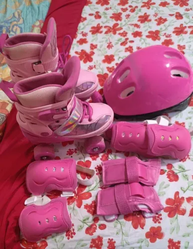 Vendo um patins novo nunca foi usado de menina
