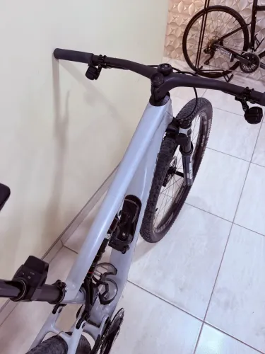 Specialized Epic 8 Usada estado de zero Tamanho M 17