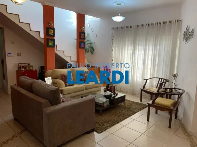 SOBRADO - SÃO BENEDITO - MG