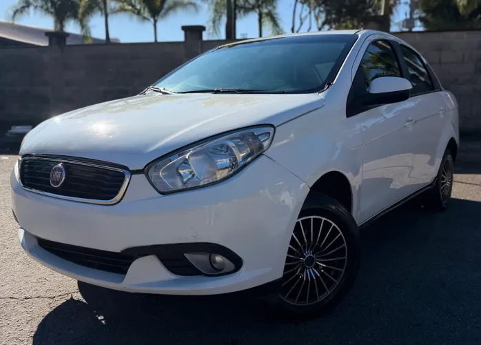 Fiat Grand Siena Attrac. 1.4 EVO F.flex 8V 2017