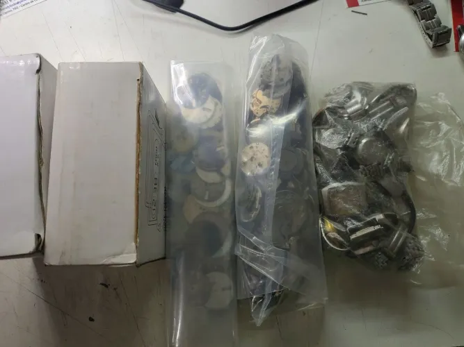 Peças de Relógios variados 