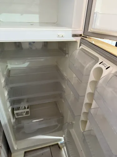 Vendo geladeira Electrolux DC 47