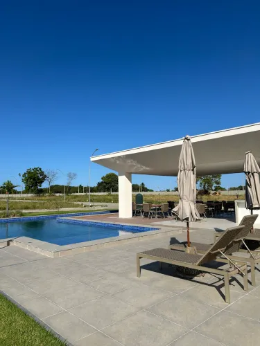 Vendo lote de esquina no Condomínio Palmeira Real - Lago Montenegro