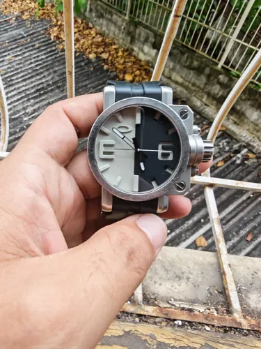 Oakley gearbox