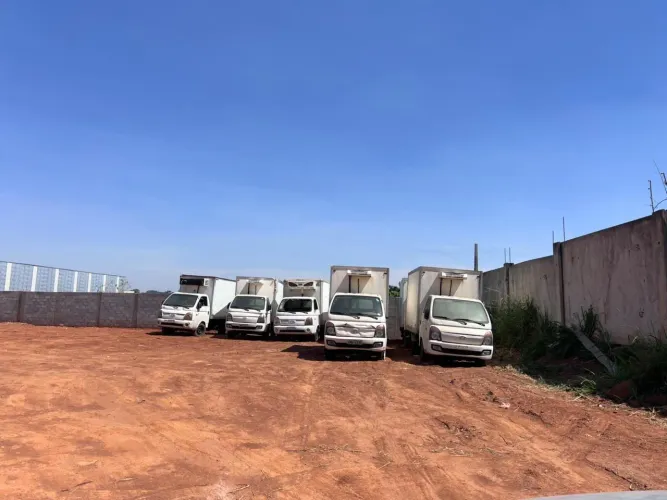 Hr bau Baú refrigerado