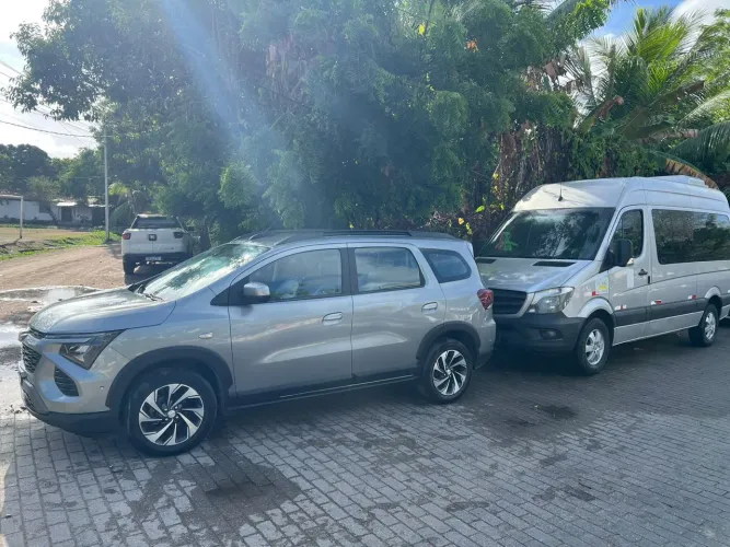 VAN DISPONIVEL PRA ALUGUEL COM MOTORISTA