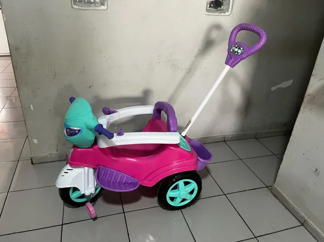 Triciclo infantil