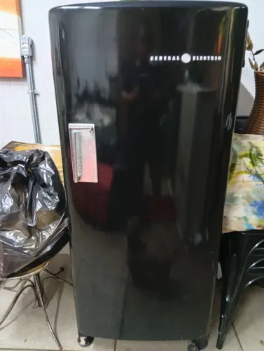 Geladeira G e antiga
