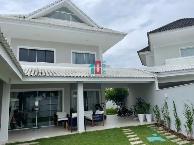 Recreio dos Bandeirantes | Casa de Condomínio 5 quartos, sendo 4 suites