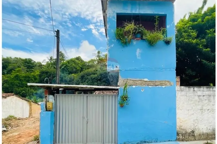 Casa com 3 quartos e piscina no Conj. Henrique Equelman Cidade Universitária