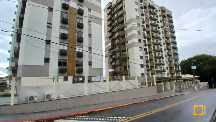 Apartamento 3 quartos em Florianópolis SC