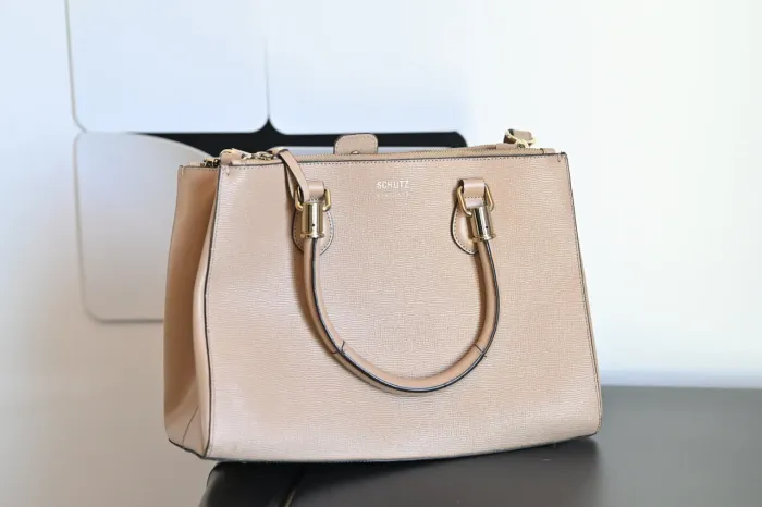 Bolsa Schutz