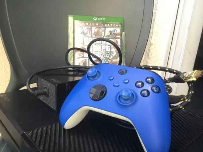 Xbox One 500GB Modelo 1540 em excelente estado.