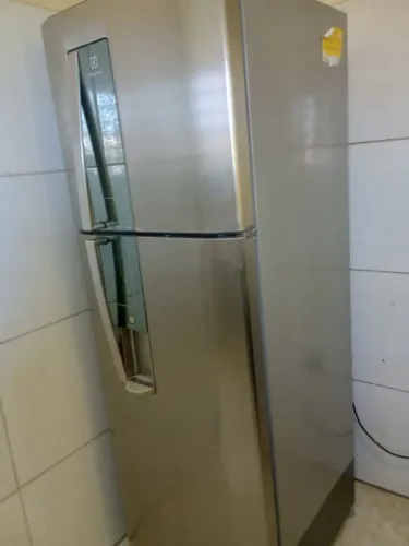 Geladeira em ótimo estado