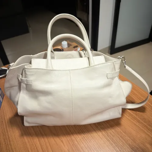 Vendo bolsa Schutz tote heaven grande branca nova